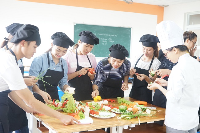 Quản trị nhà hàng và dịch vụ ăn uống được học những gì?