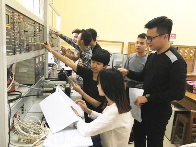 co-hoi-viec-lam-nganh-dien-dien-tu Cơ hội việc làm ngành điện điện tử