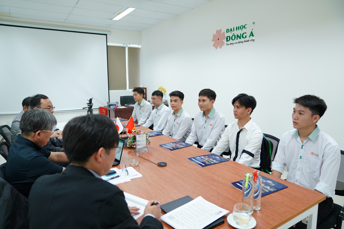 Nhiều sinh viên Đại học Đông Á được thực tập ngay từ khi còn ngồi trên ghế nhà trường